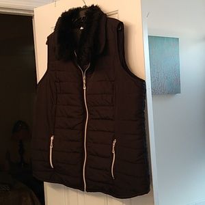 Puffer Black Vest Removable Faux Fur Collar Gold Hardware
